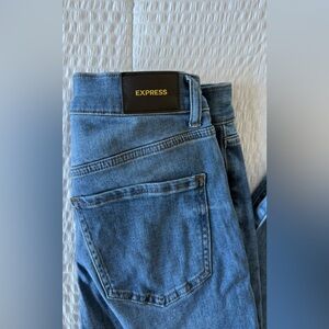 Express Jeans, high Rise Mom jeans /Women’s Size 8